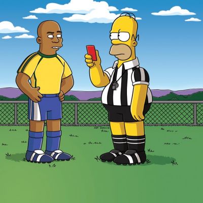 Marge Gamer
Homer a Ronaldo (s18e17)

